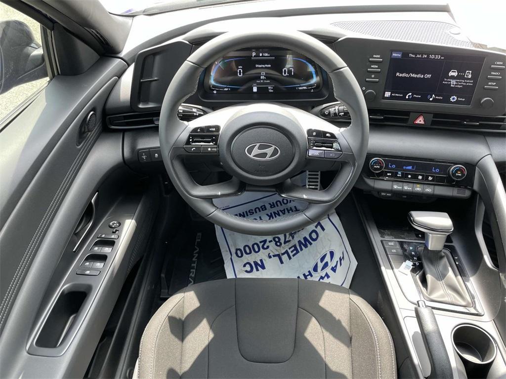 new 2025 Hyundai Elantra car, priced at $24,421