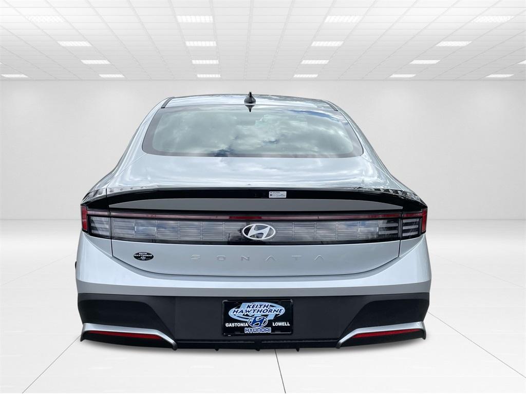 new 2025 Hyundai Sonata car, priced at $27,557