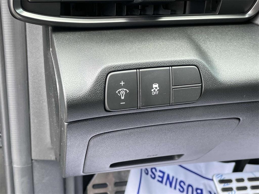 new 2025 Hyundai Elantra car, priced at $24,161