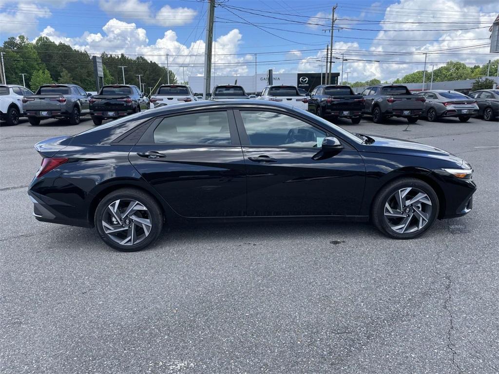 new 2025 Hyundai Elantra car, priced at $24,161