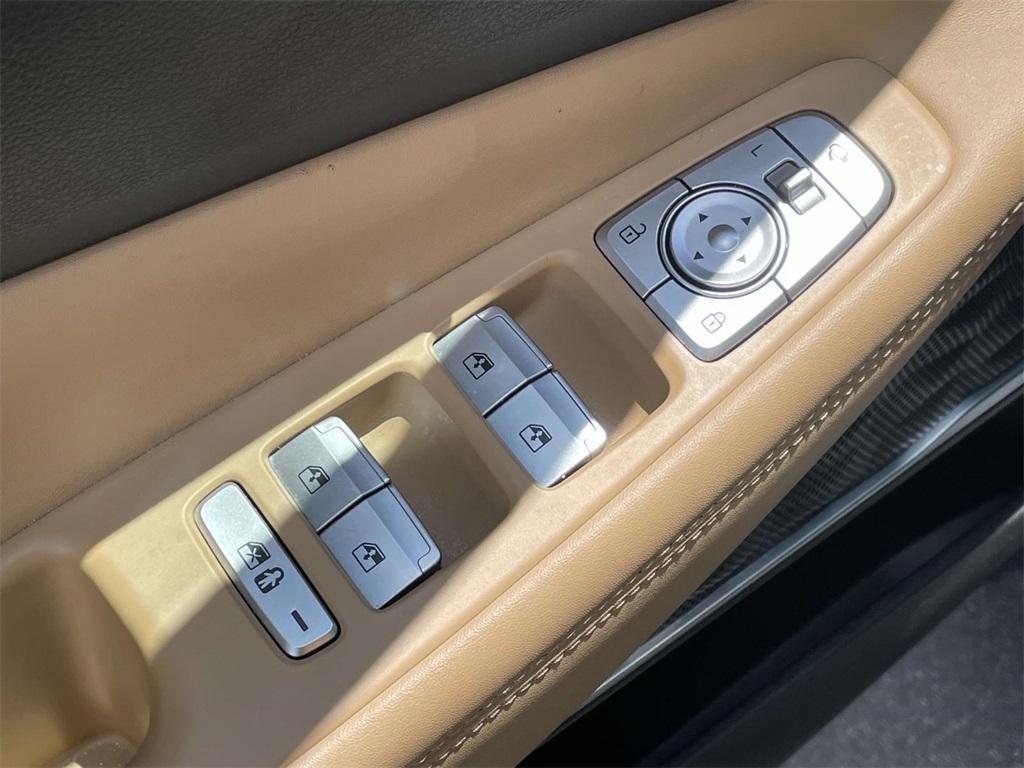 used 2021 Hyundai Santa Fe car, priced at $26,819