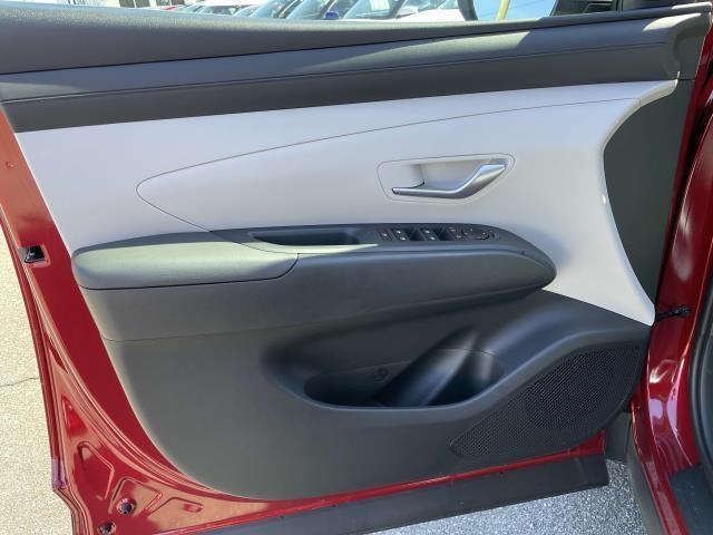new 2025 Hyundai Tucson car, priced at $32,128
