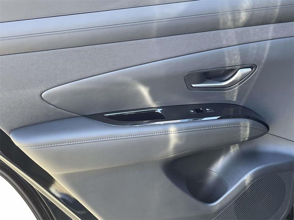 new 2026 Hyundai TUCSON Hybrid car, priced at $43,572