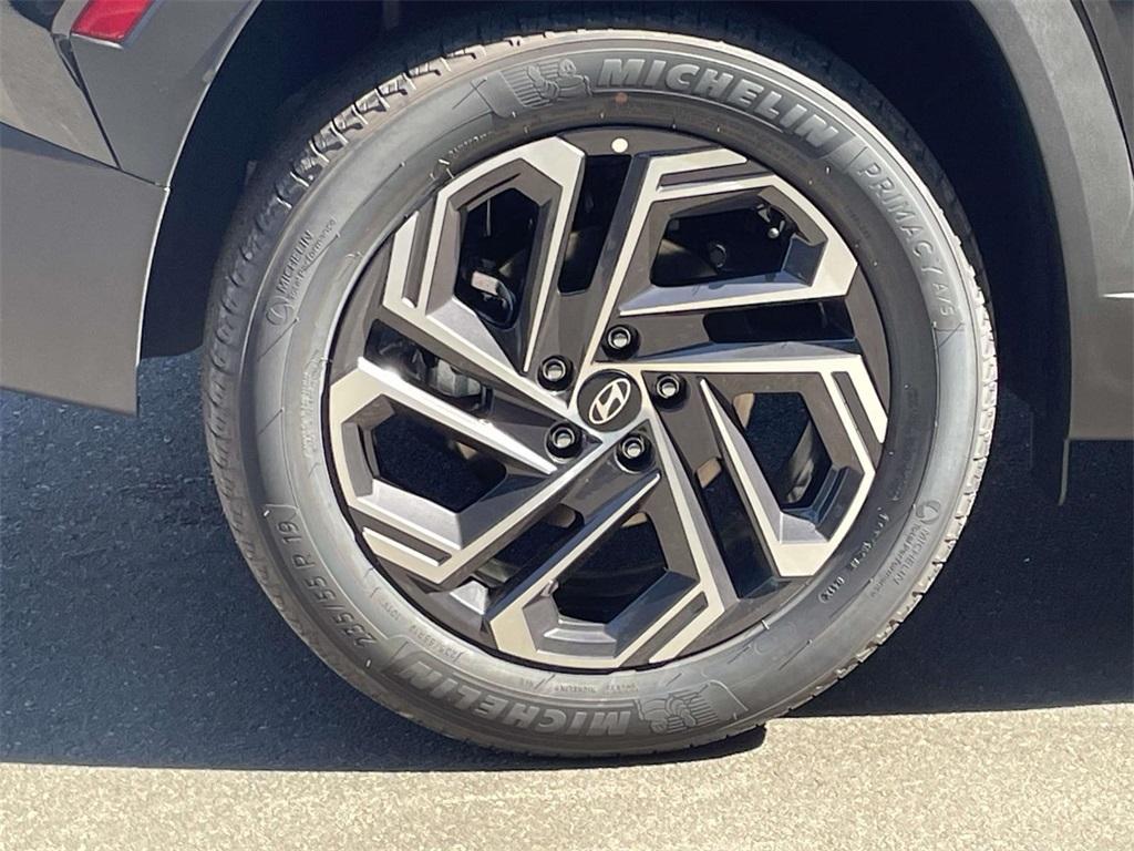 new 2026 Hyundai TUCSON Hybrid car, priced at $43,572