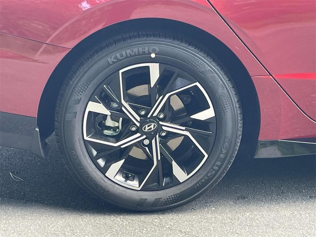 new 2025 Hyundai Sonata car, priced at $27,517