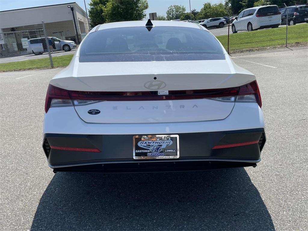 new 2025 Hyundai Elantra car, priced at $28,085