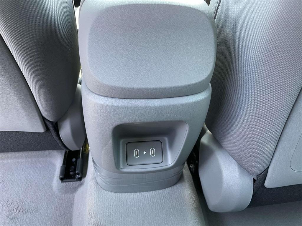 new 2025 Hyundai Elantra car, priced at $28,085
