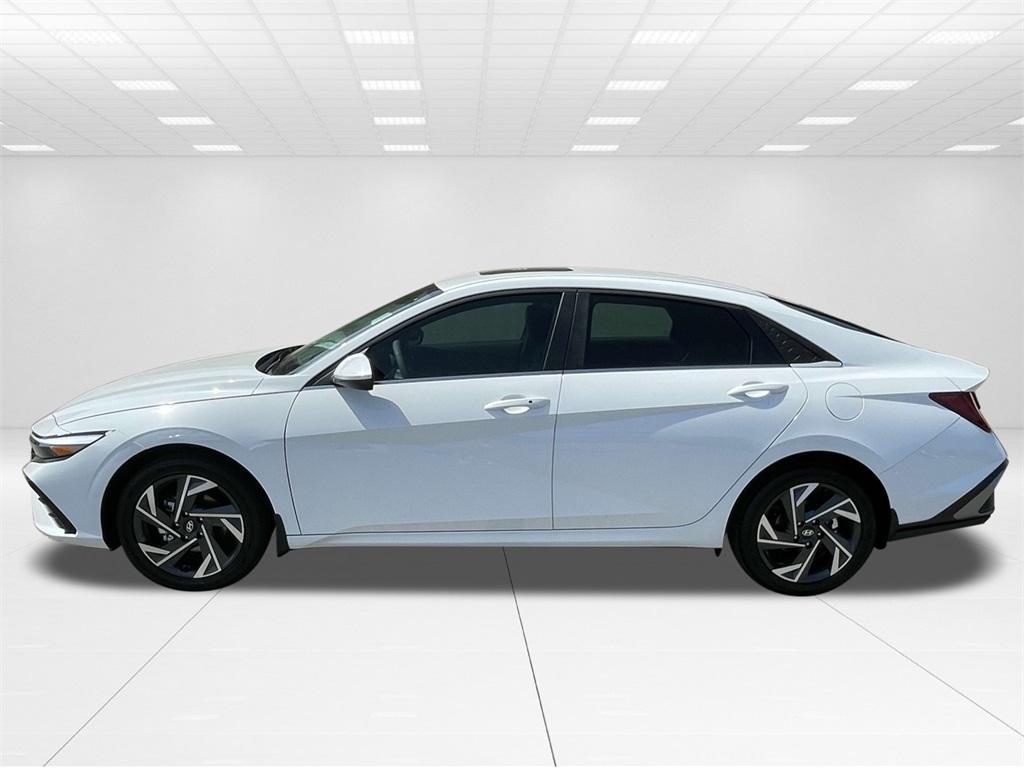 new 2025 Hyundai Elantra car, priced at $27,333