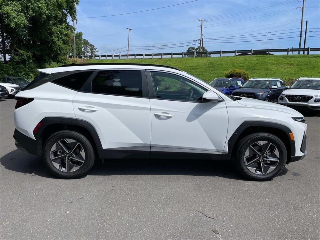 new 2025 Hyundai Tucson car, priced at $33,926