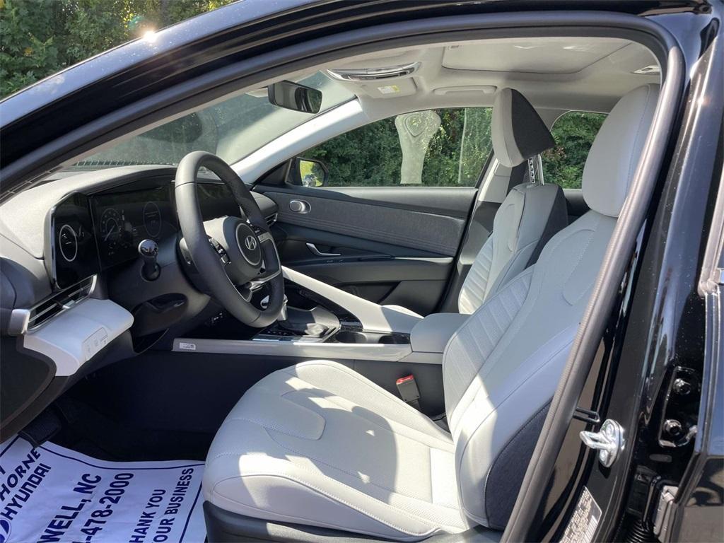 new 2025 Hyundai ELANTRA HEV car, priced at $28,516