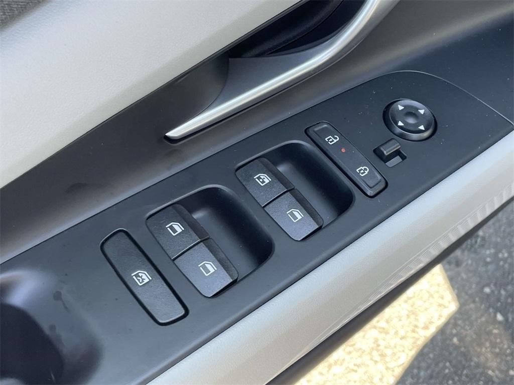 new 2025 Hyundai ELANTRA HEV car, priced at $28,516