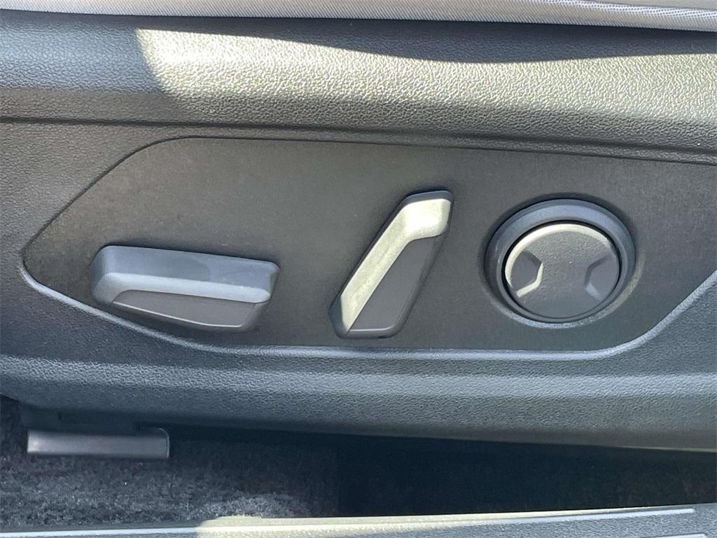 new 2025 Hyundai ELANTRA HEV car, priced at $28,516