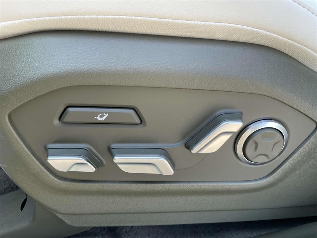 new 2025 Hyundai SANTA FE HEV car, priced at $50,768