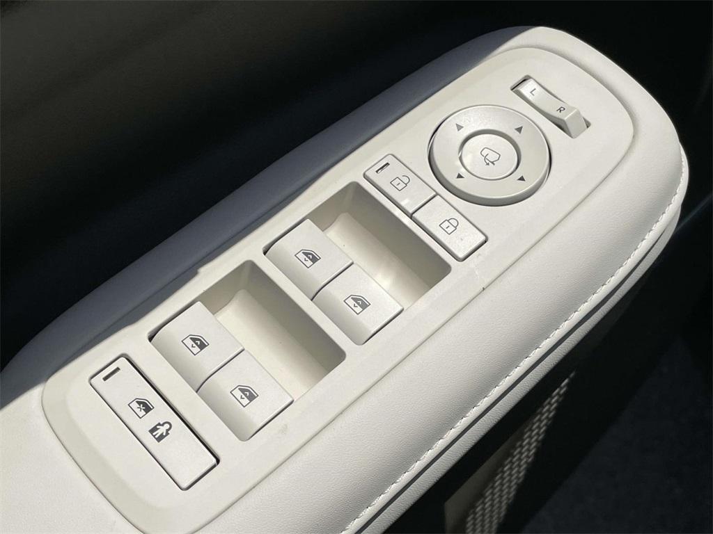 new 2025 Hyundai SANTA FE HEV car, priced at $50,768