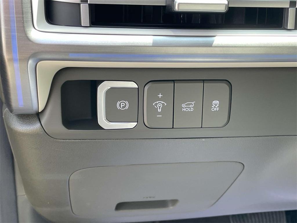 new 2025 Hyundai SANTA FE HEV car, priced at $50,768