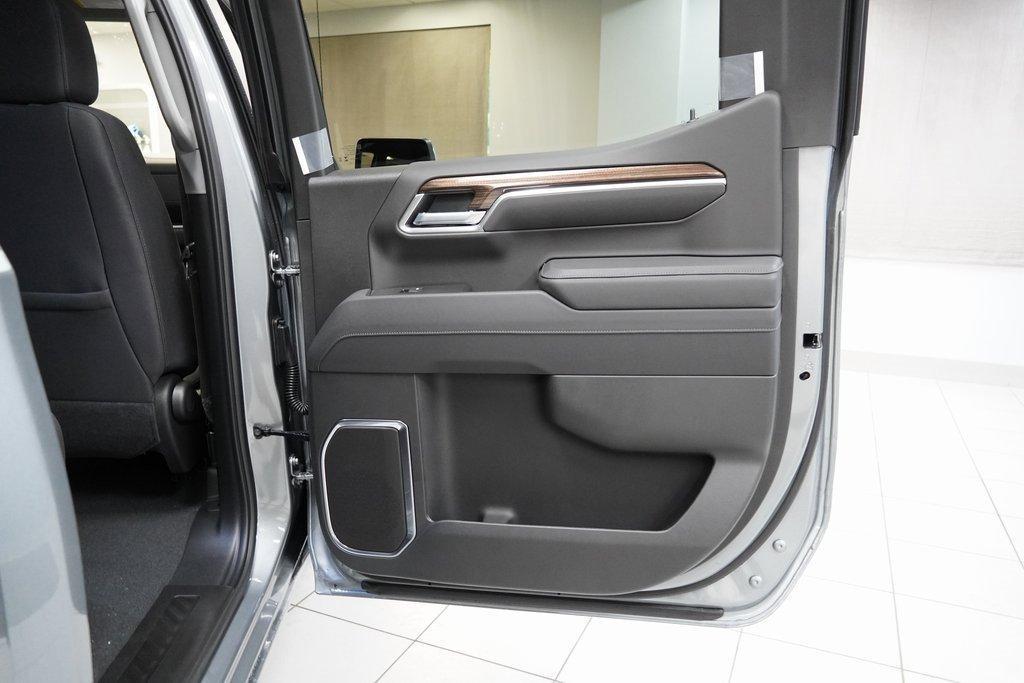 new 2025 Chevrolet Silverado 1500 car, priced at $39,995