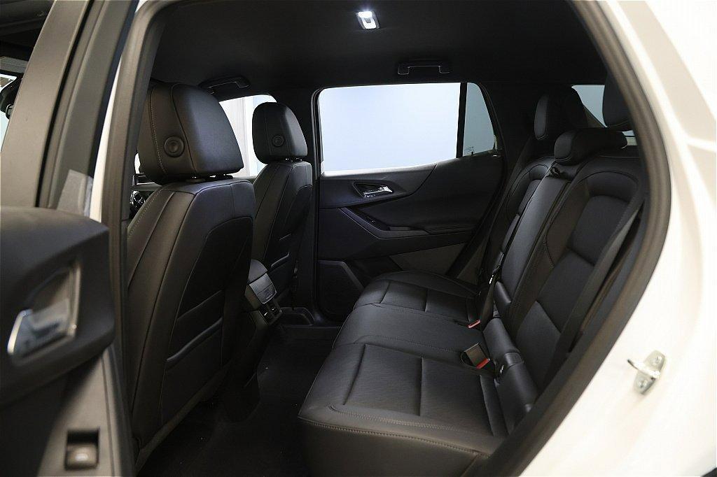 new 2026 Chevrolet Equinox car, priced at $30,599