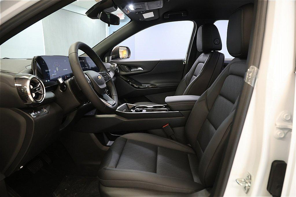 new 2026 Chevrolet Equinox car, priced at $30,599