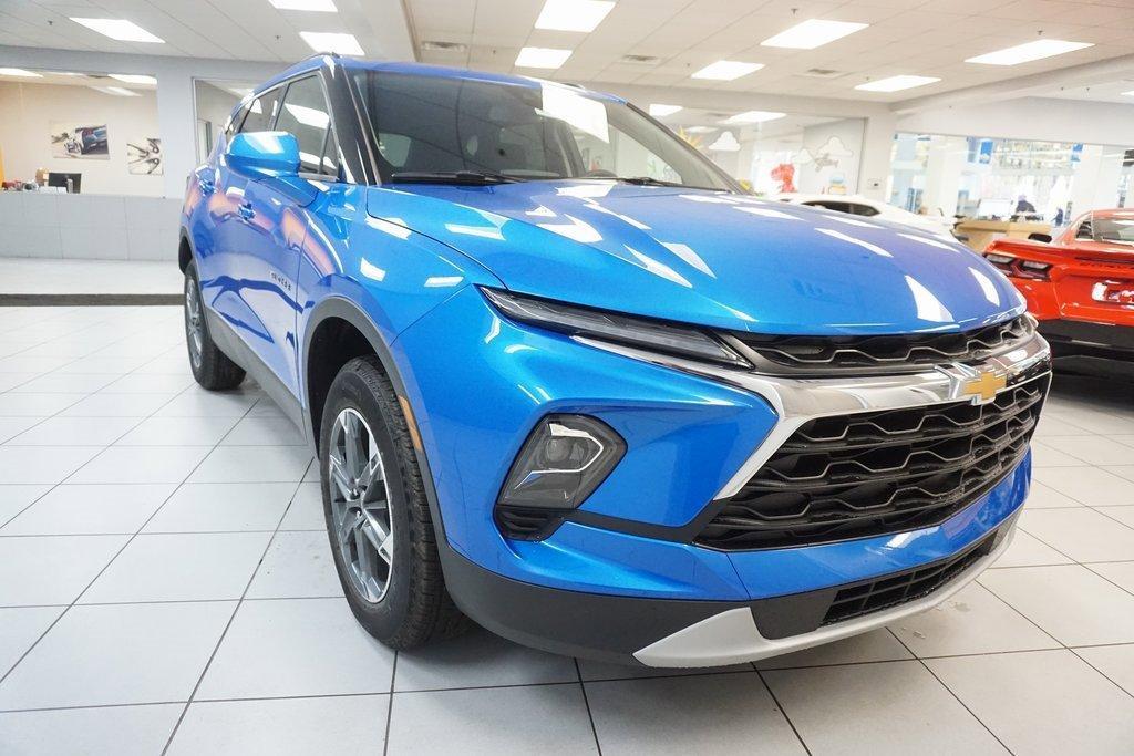 new 2025 Chevrolet Blazer car, priced at $40,949