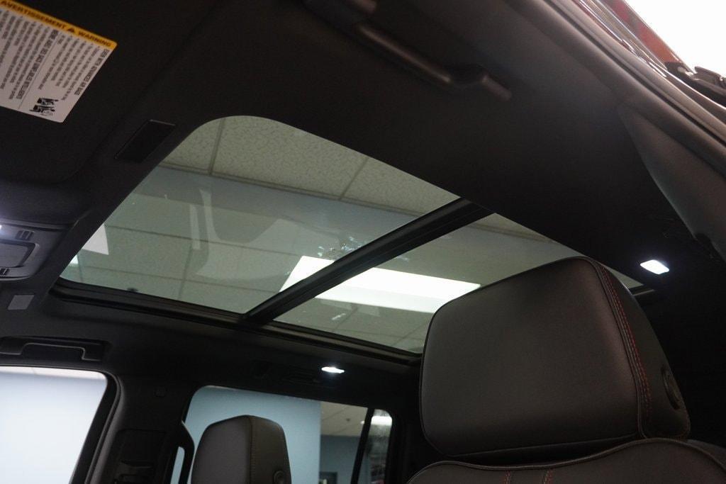 new 2025 Chevrolet Suburban car, priced at $77,069