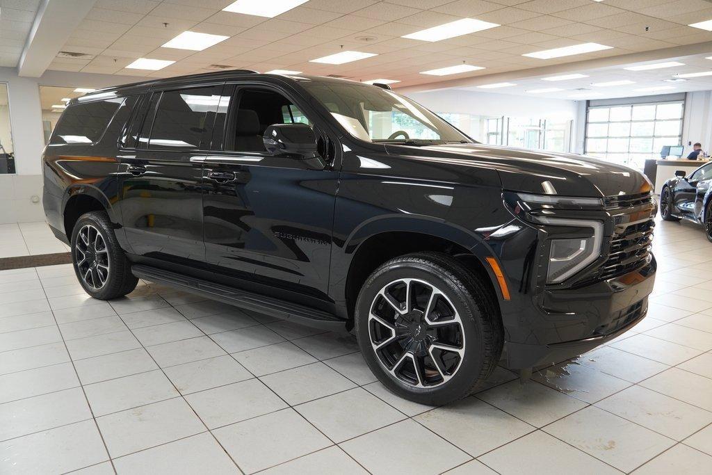 new 2025 Chevrolet Suburban car, priced at $77,069