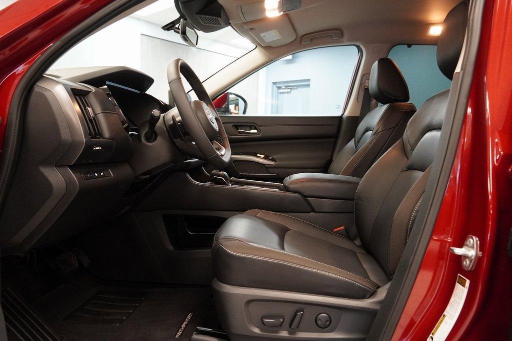 used 2024 Nissan Pathfinder car, priced at $33,995
