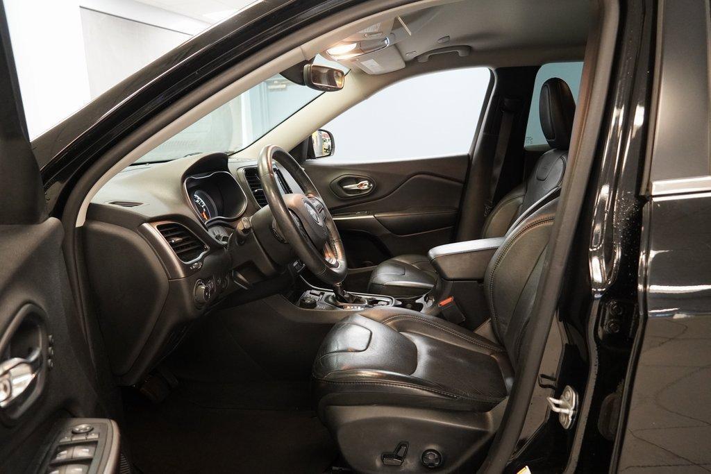 used 2019 Jeep Cherokee car, priced at $17,474