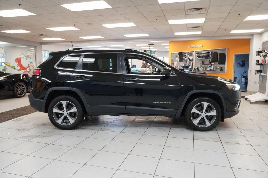 used 2019 Jeep Cherokee car, priced at $17,474