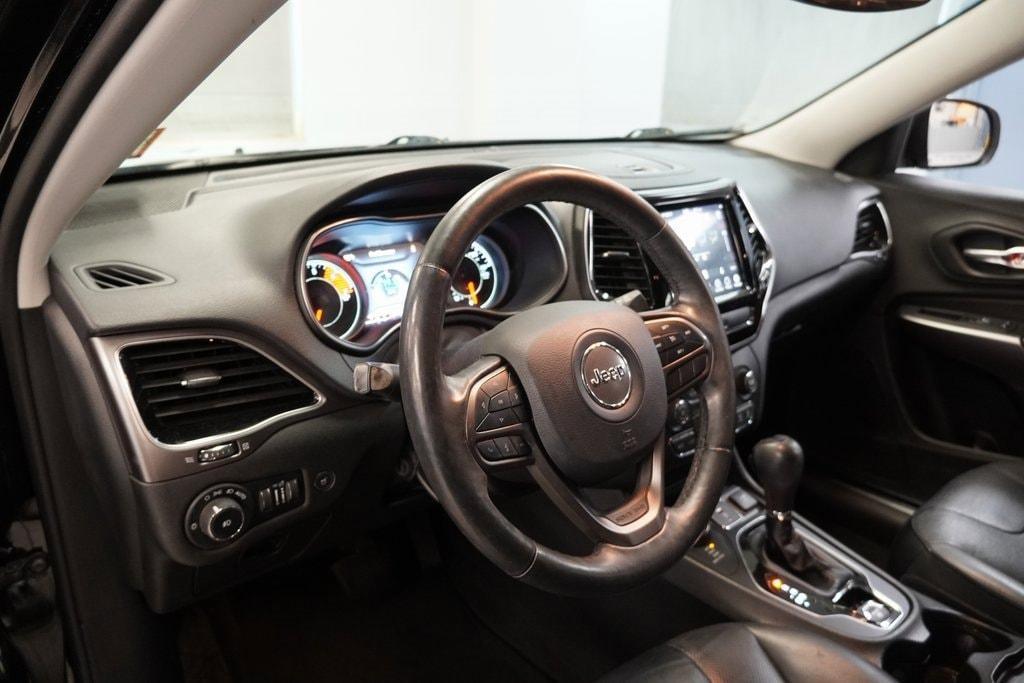 used 2019 Jeep Cherokee car, priced at $17,474