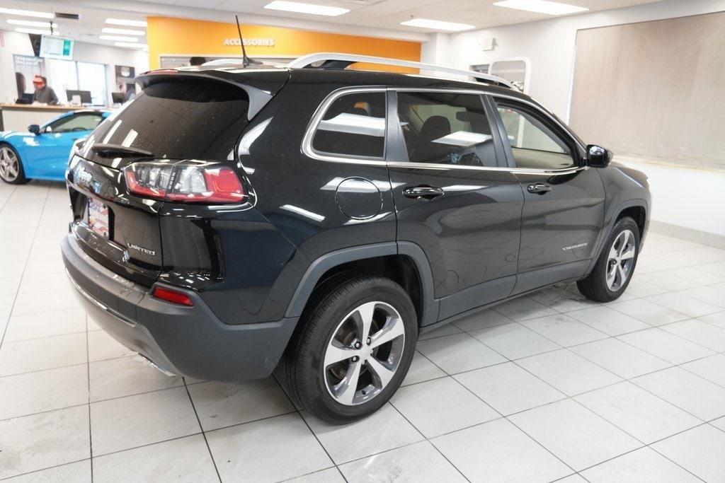 used 2019 Jeep Cherokee car, priced at $17,474
