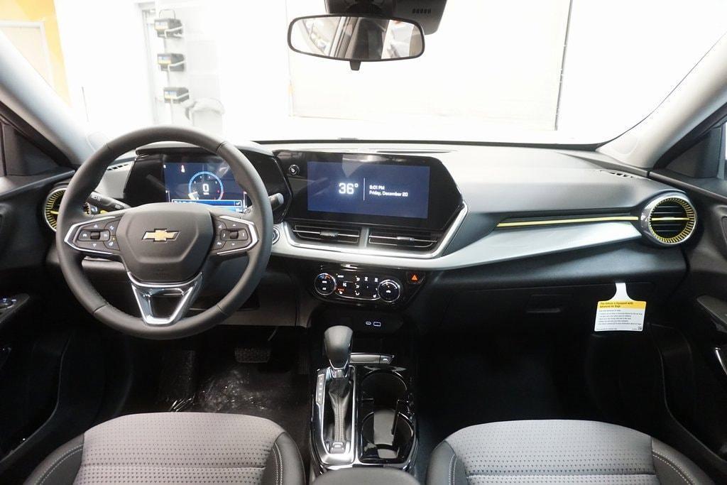 new 2025 Chevrolet Trax car, priced at $23,509