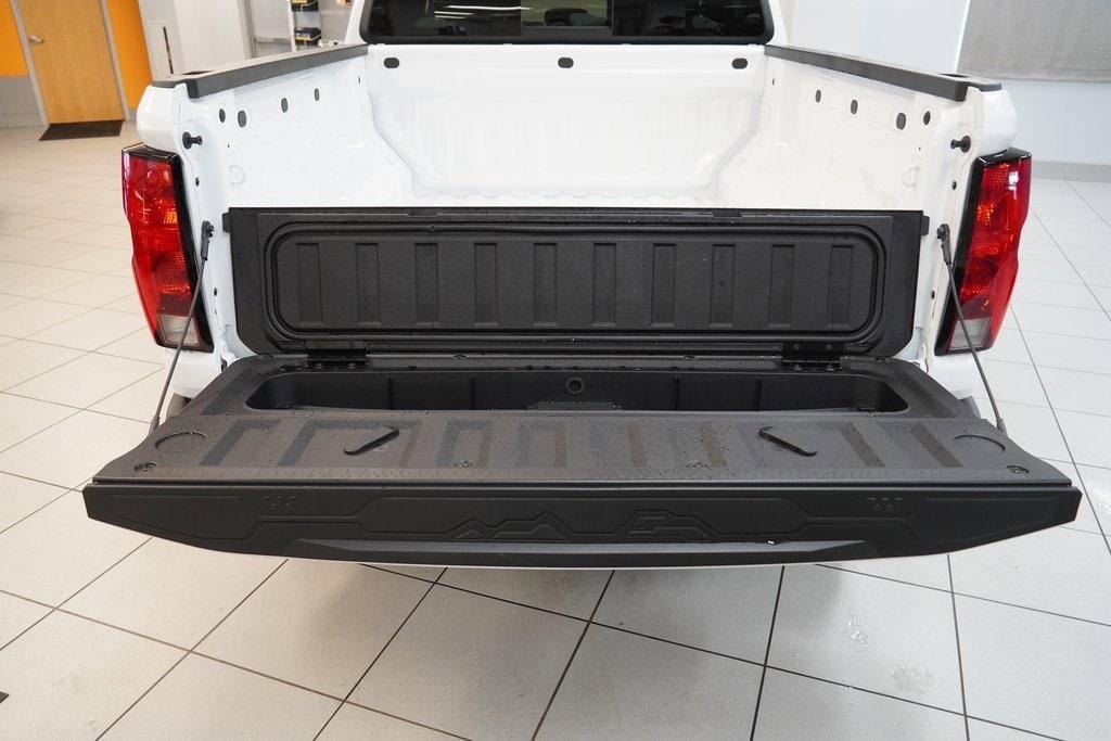new 2026 Chevrolet Colorado car, priced at $35,690
