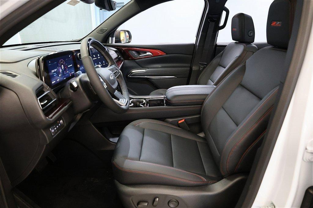 new 2026 Chevrolet Traverse car, priced at $56,199
