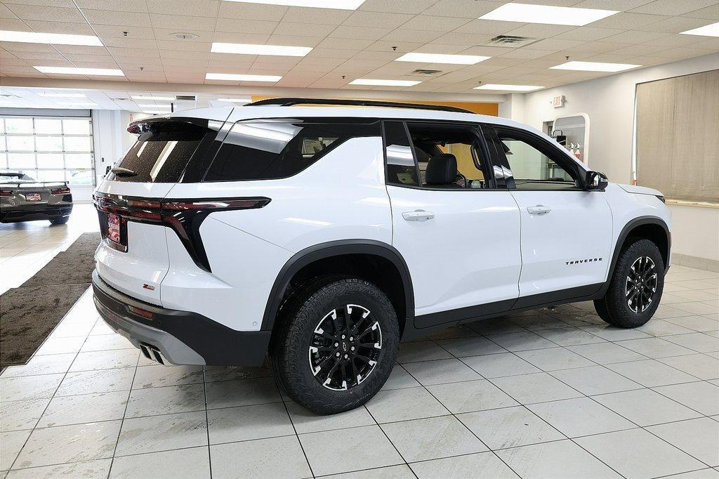 new 2026 Chevrolet Traverse car, priced at $56,199