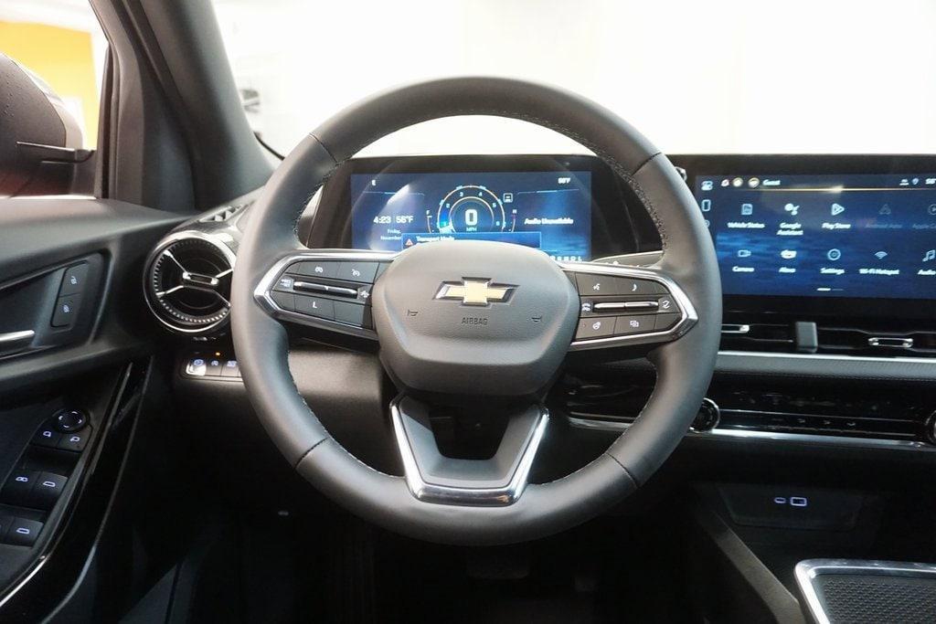 new 2025 Chevrolet Equinox car, priced at $30,789