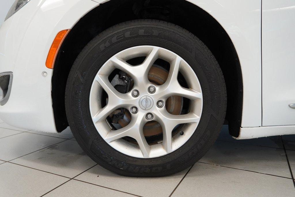 used 2017 Chrysler Pacifica car, priced at $16,350