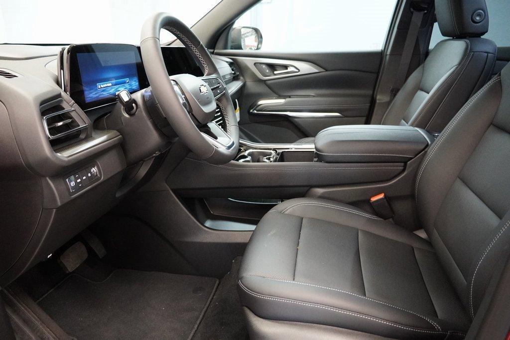 new 2025 Chevrolet Traverse car, priced at $43,259