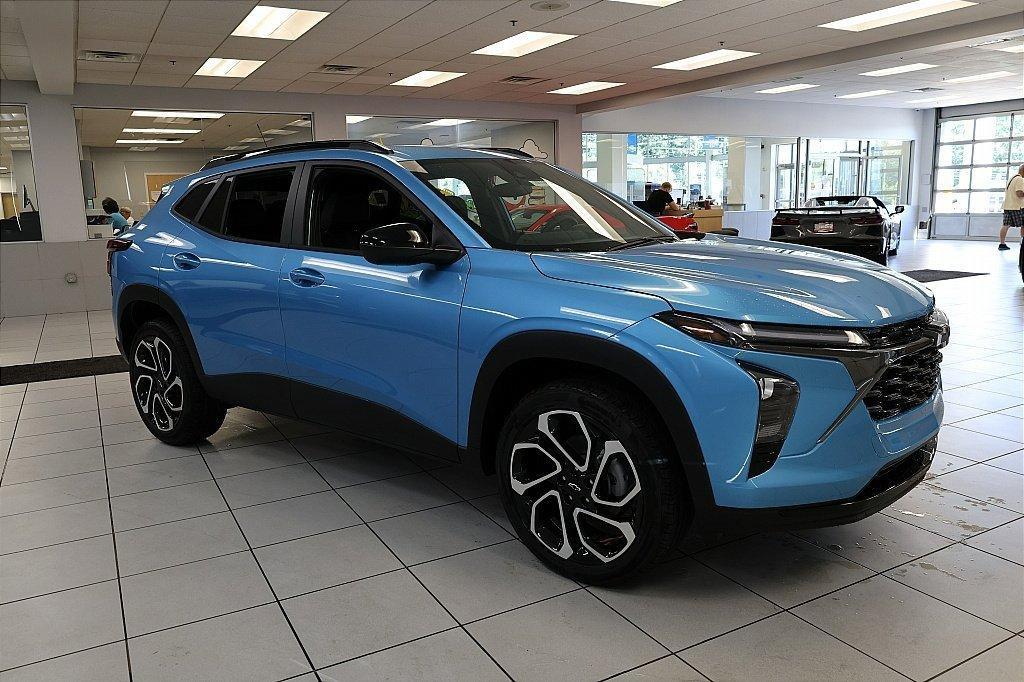 new 2025 Chevrolet Trax car, priced at $23,003