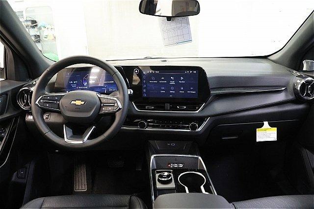 new 2026 Chevrolet Equinox car, priced at $30,712