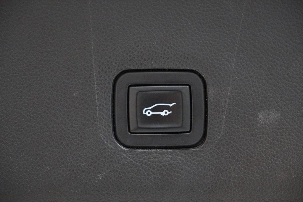 used 2018 Chevrolet Traverse car, priced at $15,995