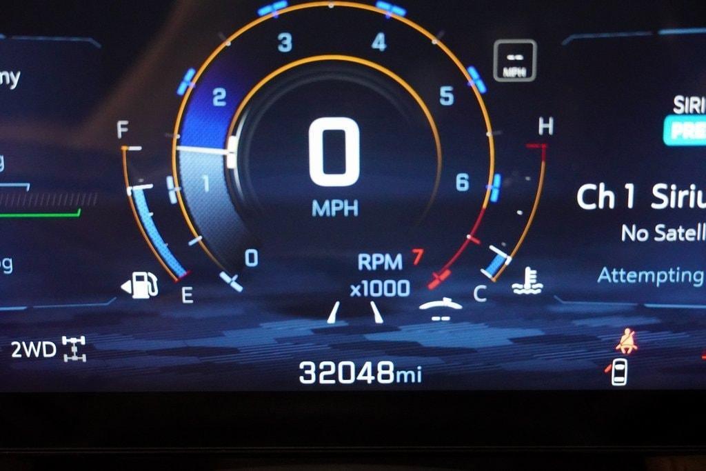 used 2025 Chevrolet Equinox car, priced at $31,500
