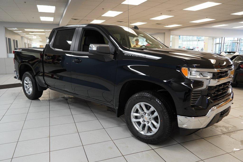 new 2025 Chevrolet Silverado 1500 car, priced at $47,245
