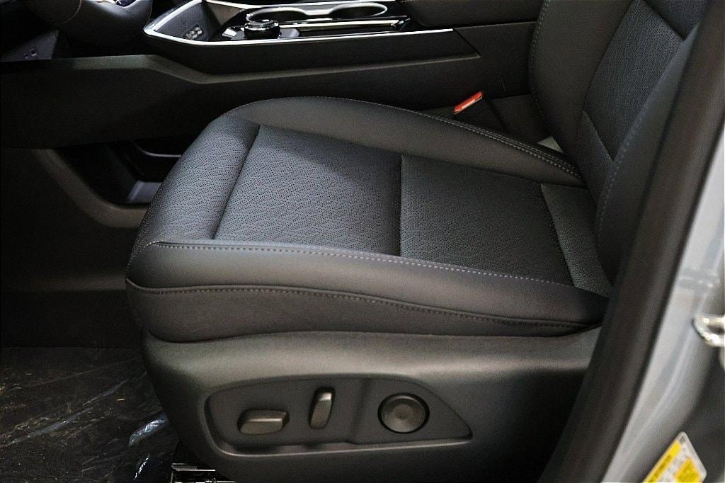 new 2026 Chevrolet Equinox car, priced at $30,752