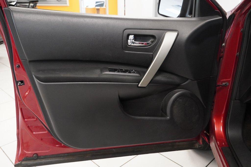 used 2015 Nissan Rogue Select car, priced at $8,995