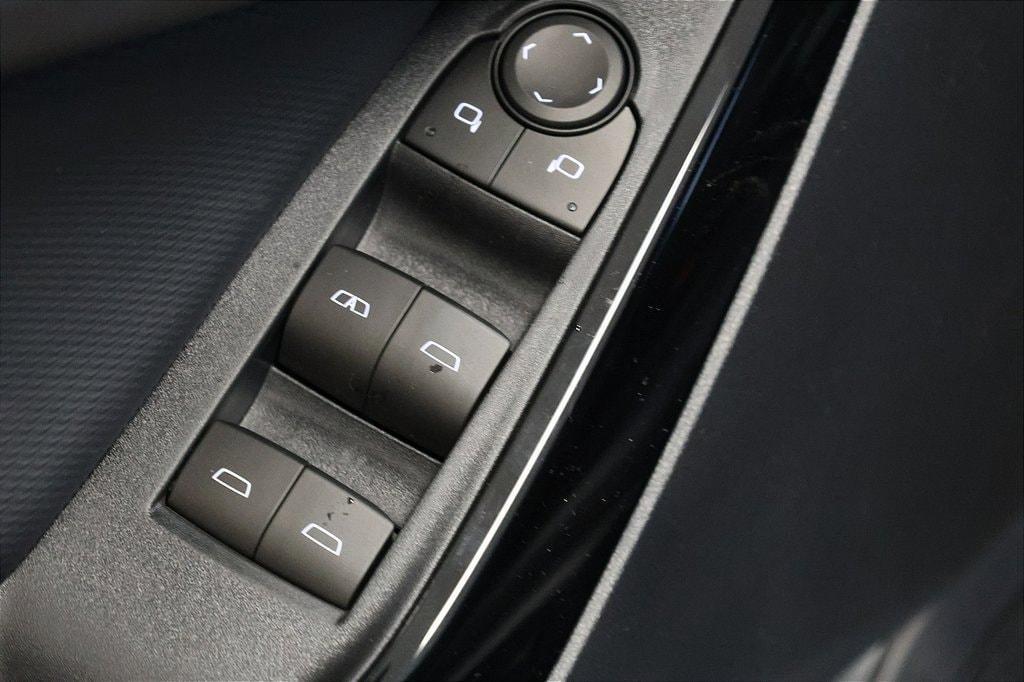 new 2026 Chevrolet Equinox car, priced at $26,045