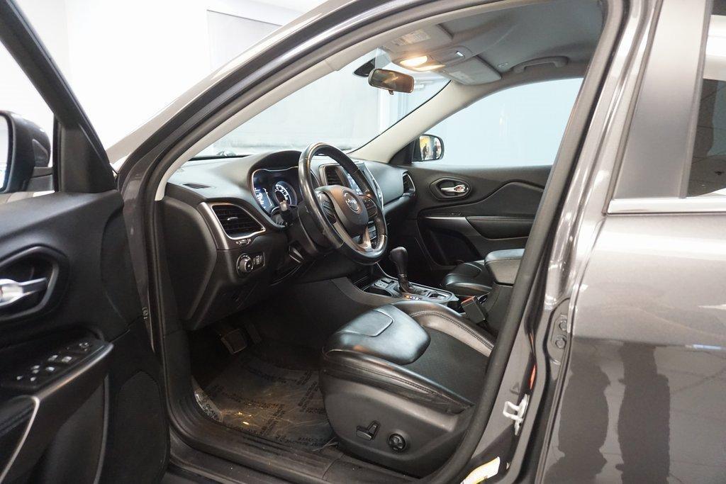 used 2019 Jeep Cherokee car, priced at $17,500