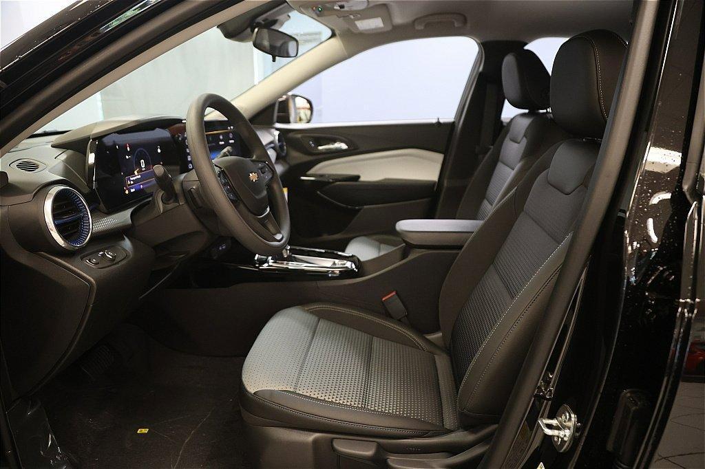 new 2025 Chevrolet Trax car, priced at $21,231