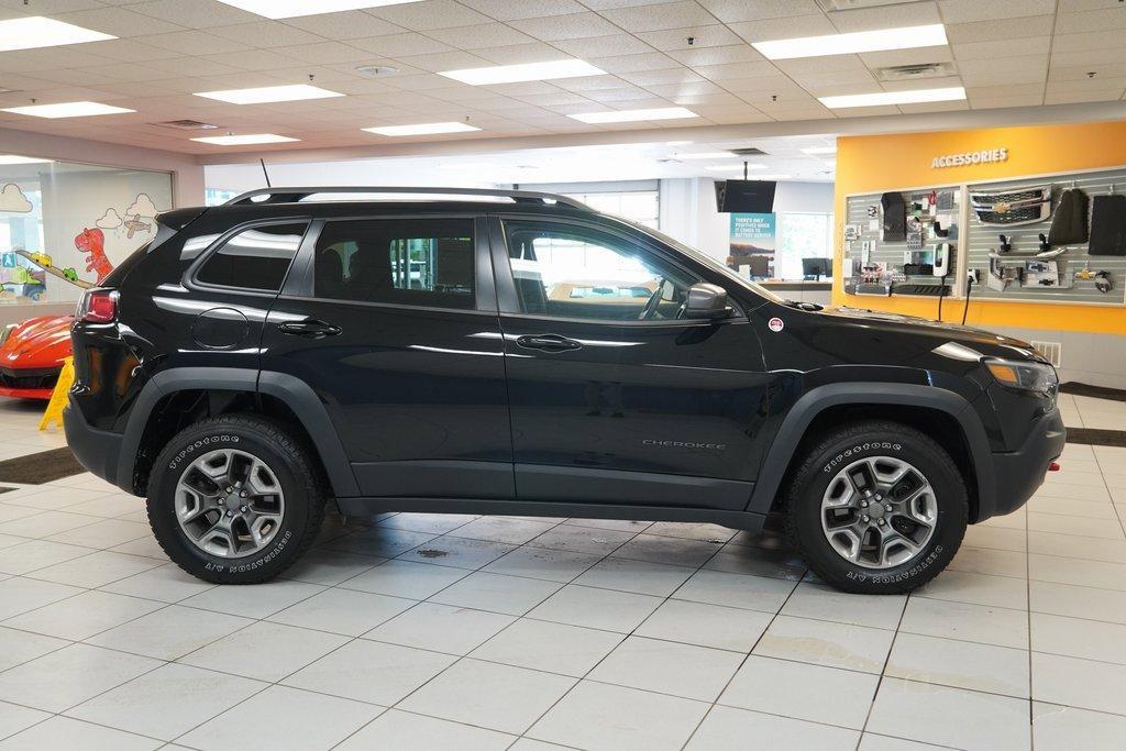 used 2019 Jeep Cherokee car, priced at $13,995