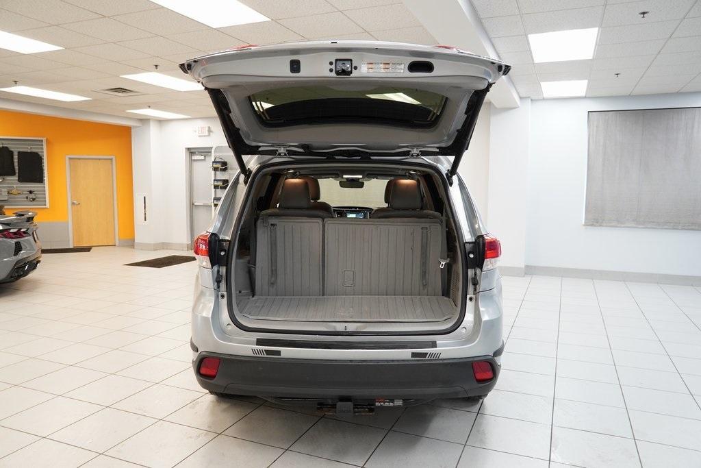 used 2017 Toyota Highlander car, priced at $21,700