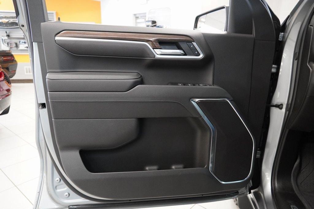 new 2025 Chevrolet Silverado 1500 car, priced at $48,995